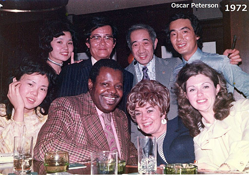 六本木店内 | アルバトロス 赤坂のジャズバー JAZZ BAR